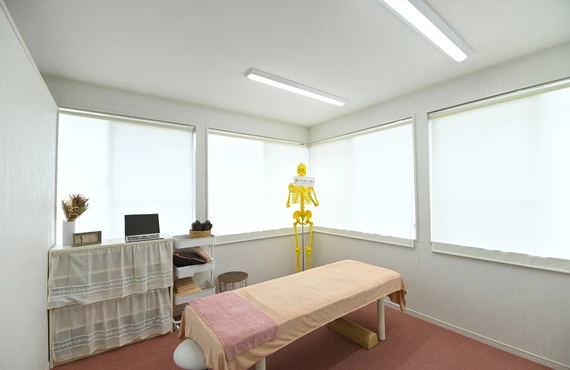 心地よい毎日を手に入れよう！鍼灸治療でPMSを緩和する女性のための新しいサポート